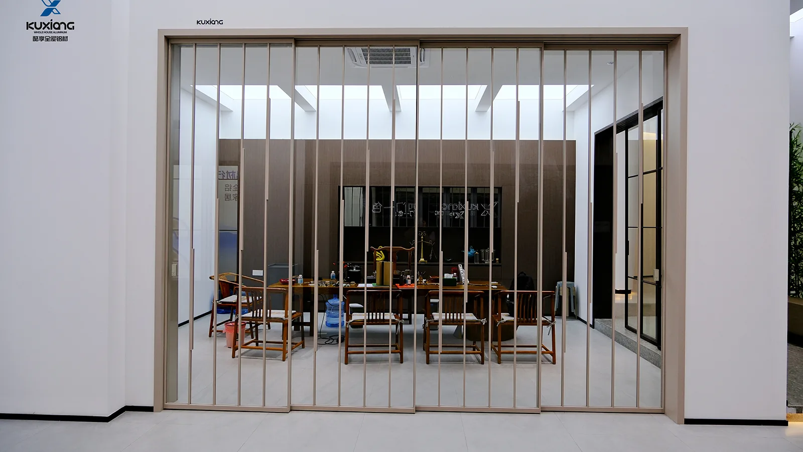 Company Showroom7